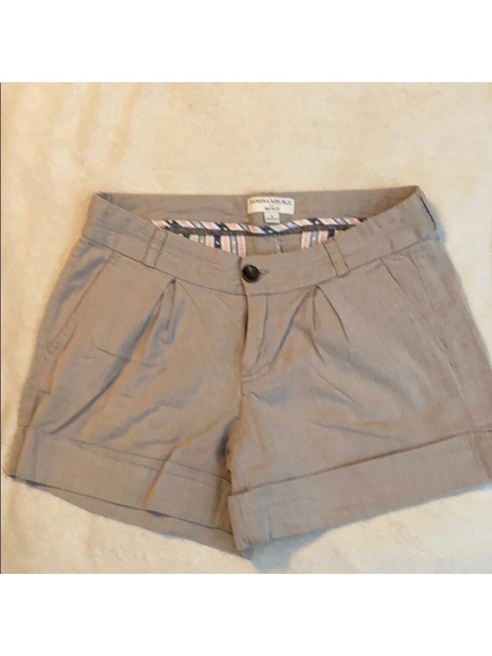 BANANA REPLUBLIC SHORTS G22